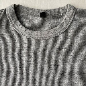 Uniqlo ribbed t-shirt